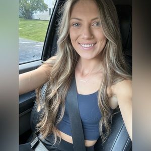 Meet your Posher, Mickayla